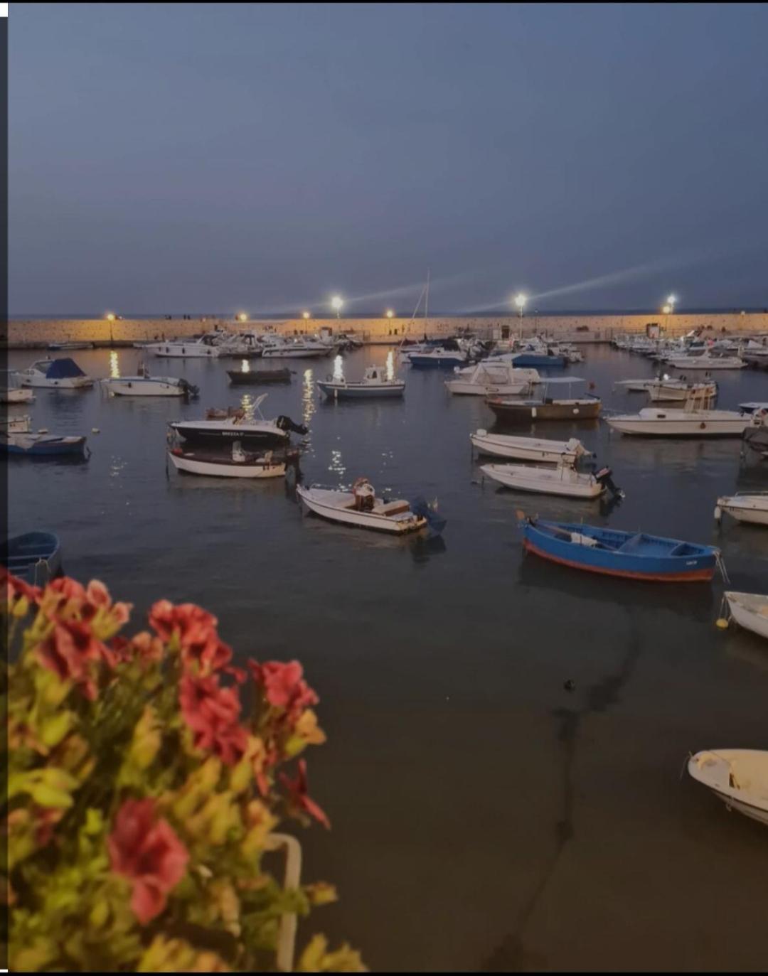 Ferienwohnung Il Borgo Antico - Torre A Mare Exterior foto